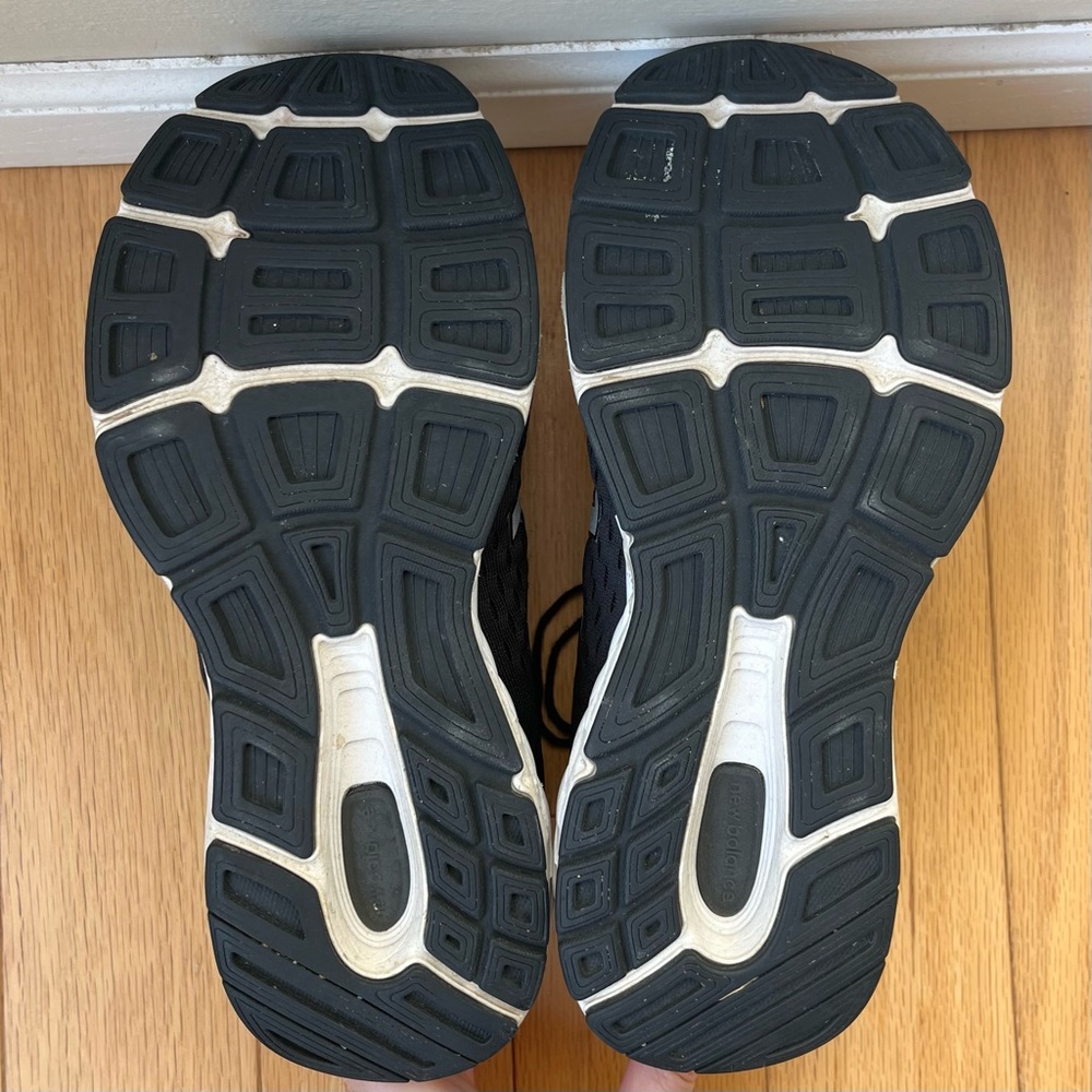 New Balance M680LK6 Black Men’s Athletic Shoes - Picture 6 of 10